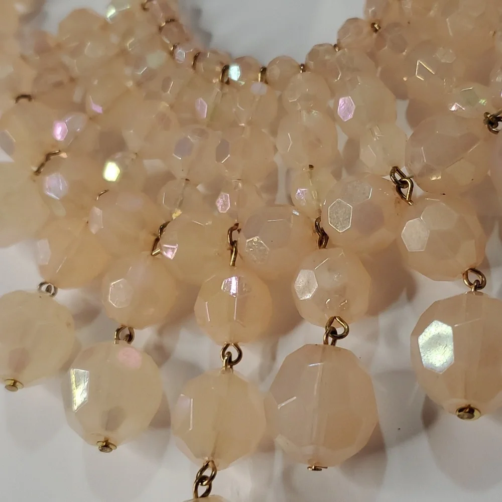 Peach Iridescent statement necklace and iridescent post earrings - Picture 4 of 4
